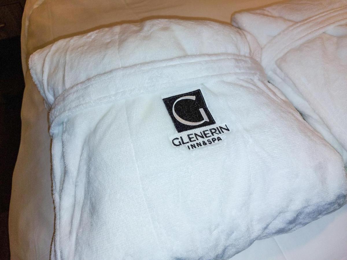 The Glenerin Inn Mississauga Exterior foto